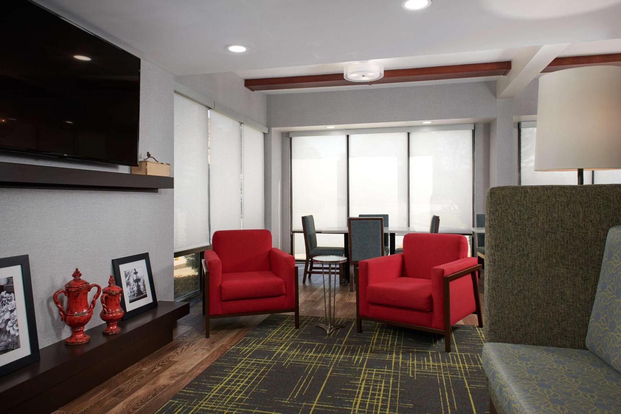Hampton Inn Atlanta-Cumberland Mall/Cobb Galleria Area Smyrna Buitenkant foto